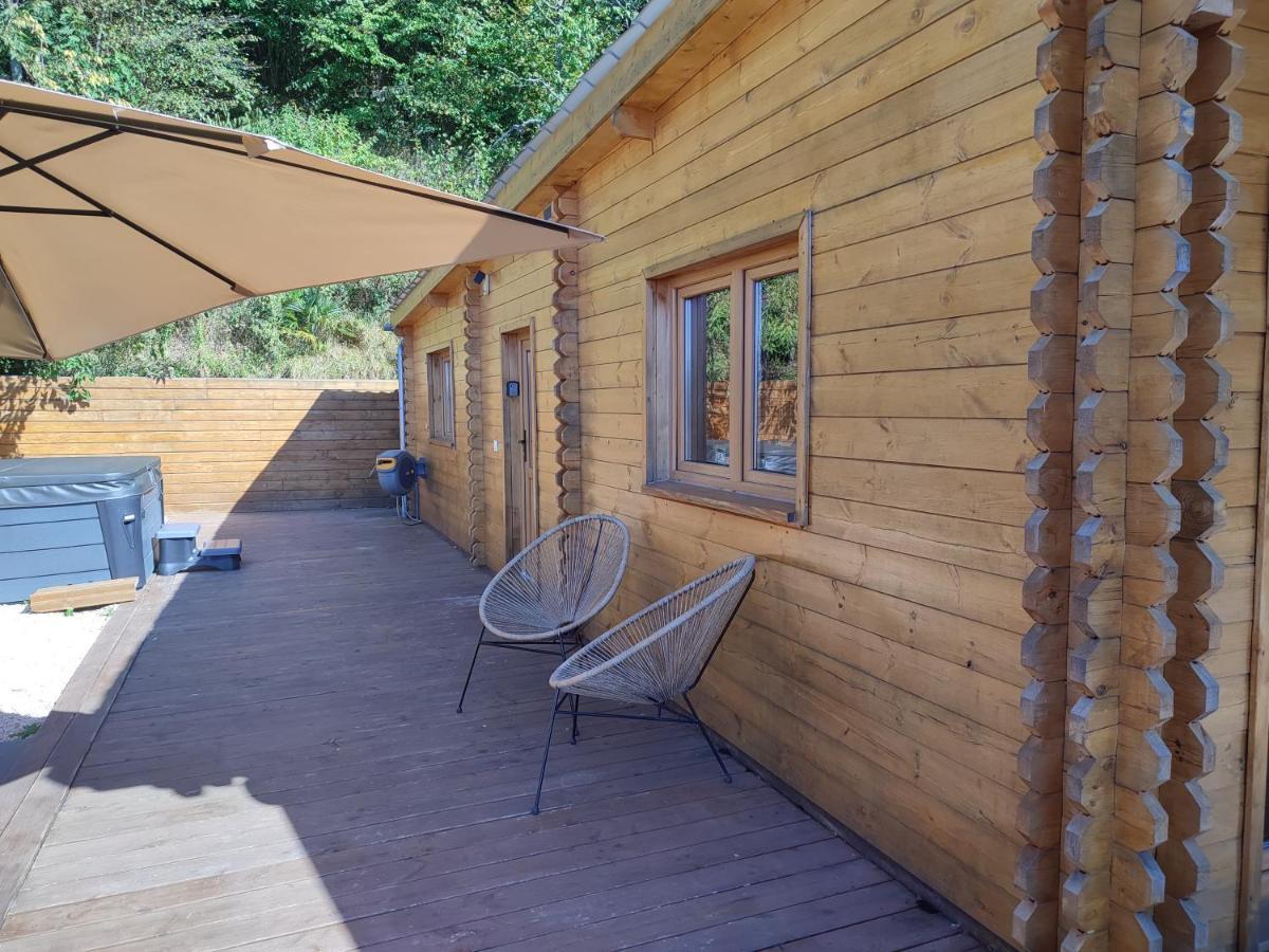 Le Chalet Jacuzzi Et Detente 4 Etoiles Bagneres-de-Bigorre Exterior photo