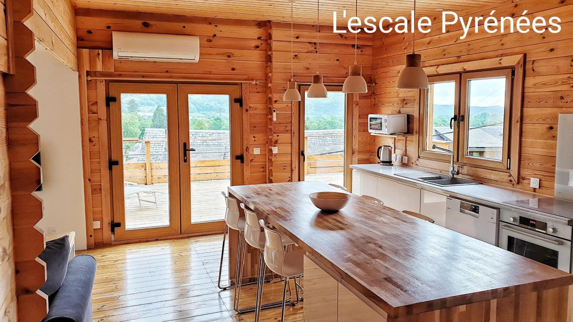 Le Chalet Jacuzzi Et Detente 4 Etoiles Bagneres-de-Bigorre Exterior photo