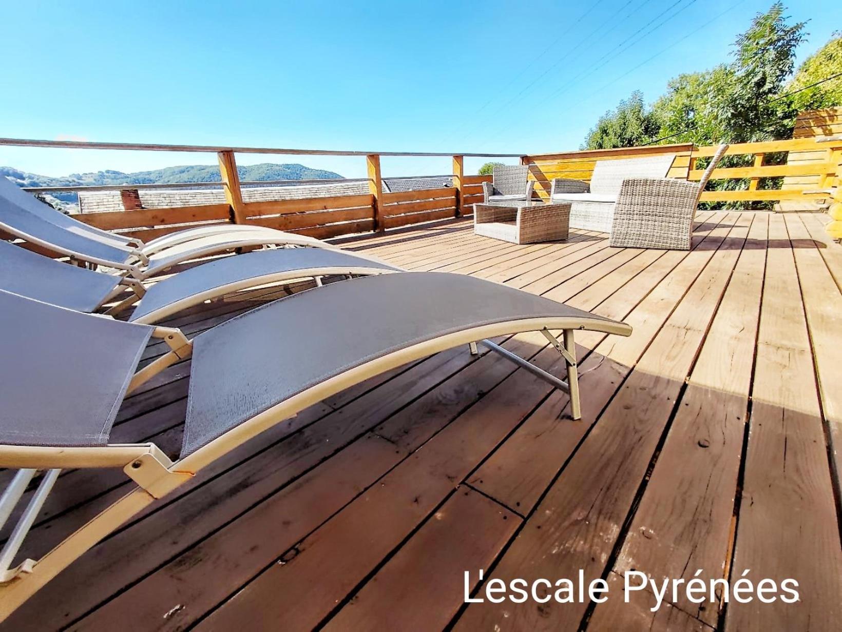Le Chalet Jacuzzi Et Detente 4 Etoiles Bagneres-de-Bigorre Exterior photo
